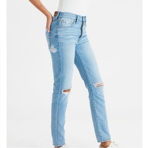 American Eagle Hi Rise Girlfriend Distressed Jeans Sz 6 Button Fly Light Wash